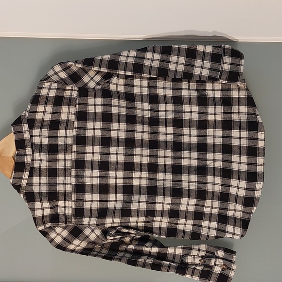 NWT Joe Fresh plaid button up - Picture 2 of 4